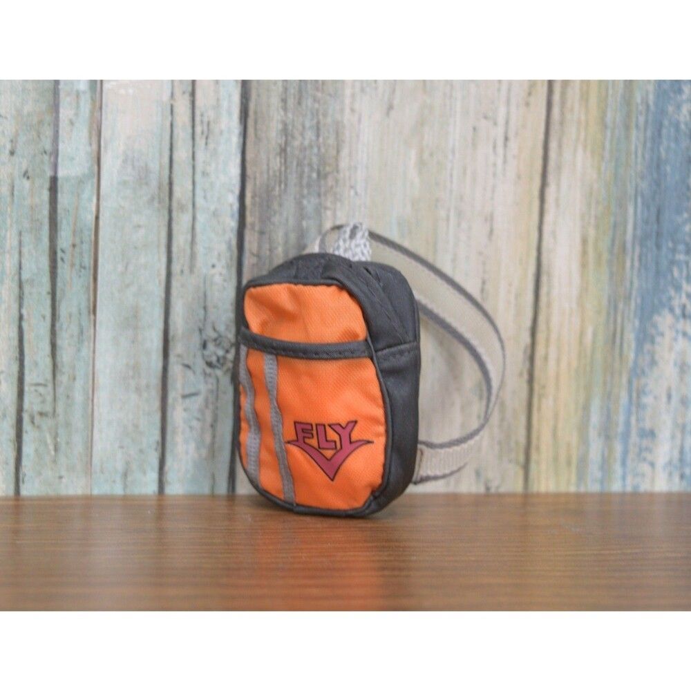 Bratz Boyz Dylan Doll Accessory Orange Messenger Bag FLY Logo Backpack 2002